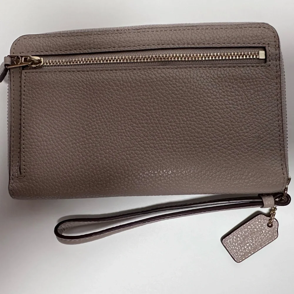 COACH | Wristlet / Wallet - Taupe Grey - Picture 3 of 4